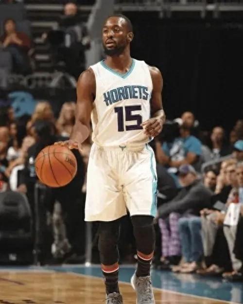 NBA球员的生活，光鲜背后的真实日常