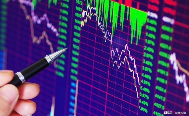 双一科技为什么一直跌？我用Go语言思维拆解一下