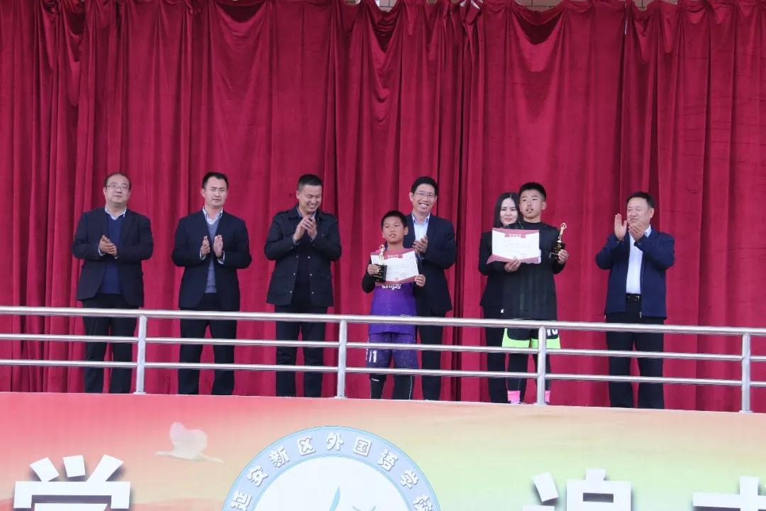 体育生含，在汗水中熬出来的青春味儿